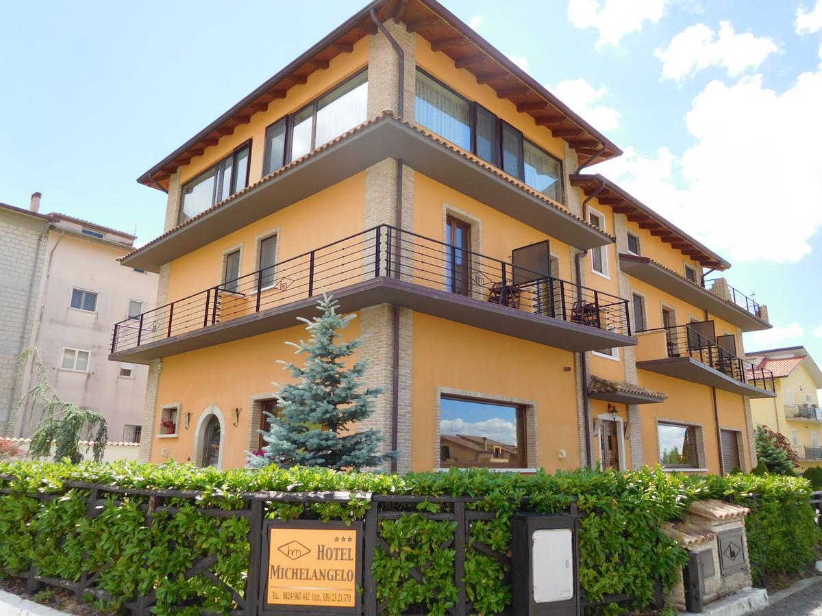 Hotel Michelangelo San Bartolomeo in Galdo ภายนอก รูปภาพ