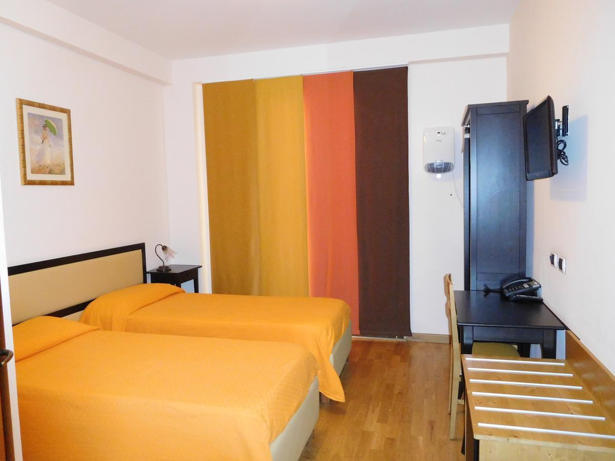 Hotel Michelangelo San Bartolomeo in Galdo ภายนอก รูปภาพ
