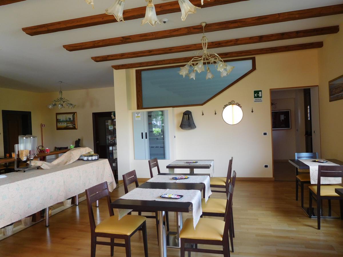 Hotel Michelangelo San Bartolomeo in Galdo ภายนอก รูปภาพ