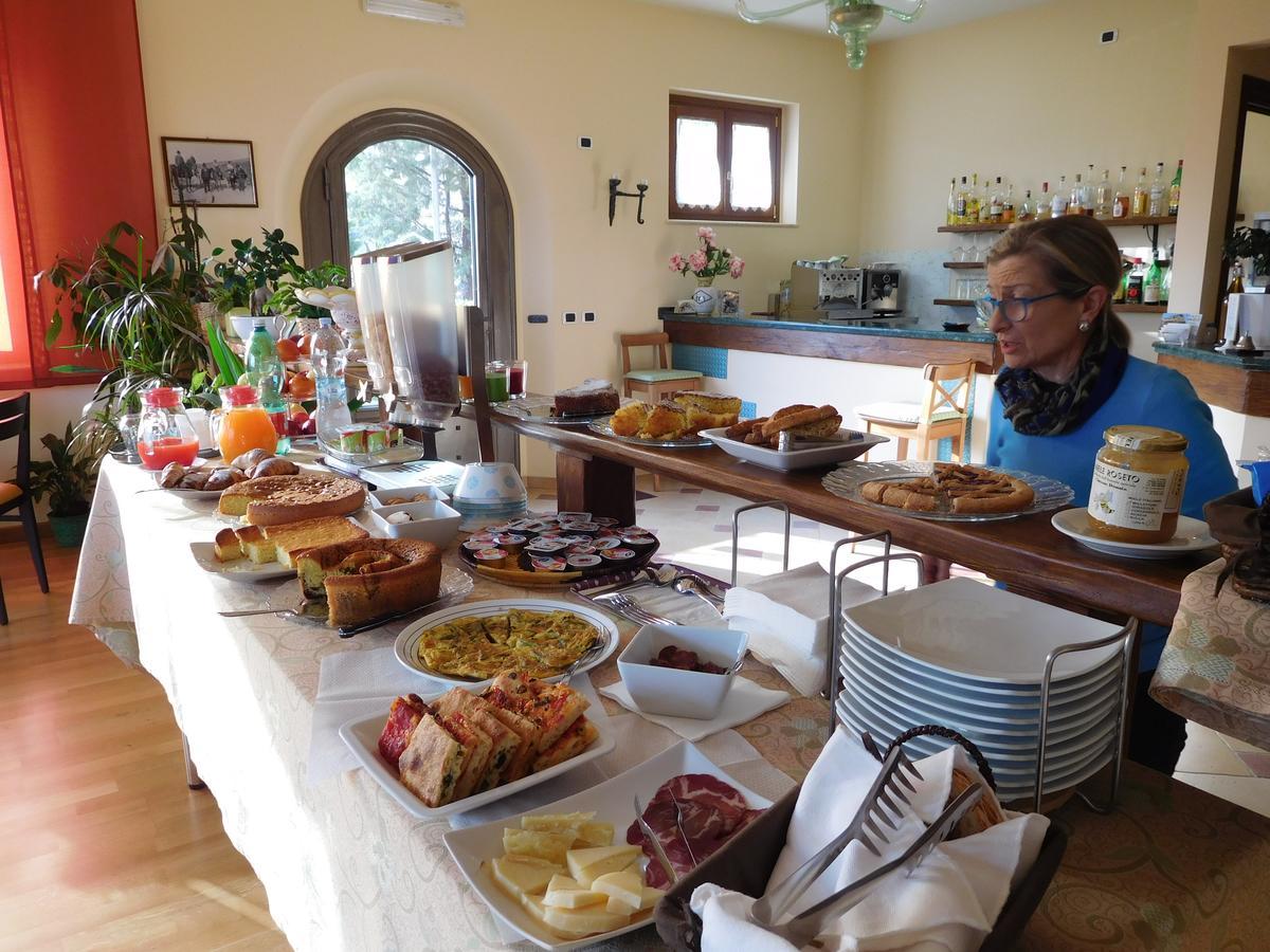 Hotel Michelangelo San Bartolomeo in Galdo ภายนอก รูปภาพ